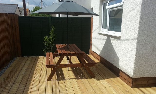 SandyCottage/20140705CourtyardGarden.jpg