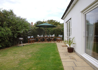 SeaBreeze2/BackGarden.JPG