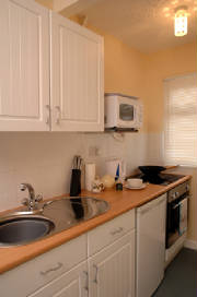SeasideCottage/SC_KitchenPhoto1.jpg