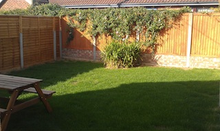 SeasideCottage/SC_BackGarden.jpg